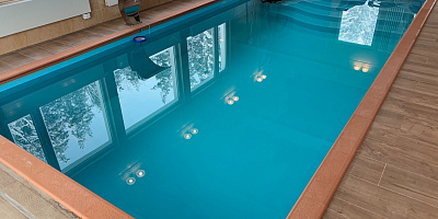 Capacitive equipment, water treatment and pools